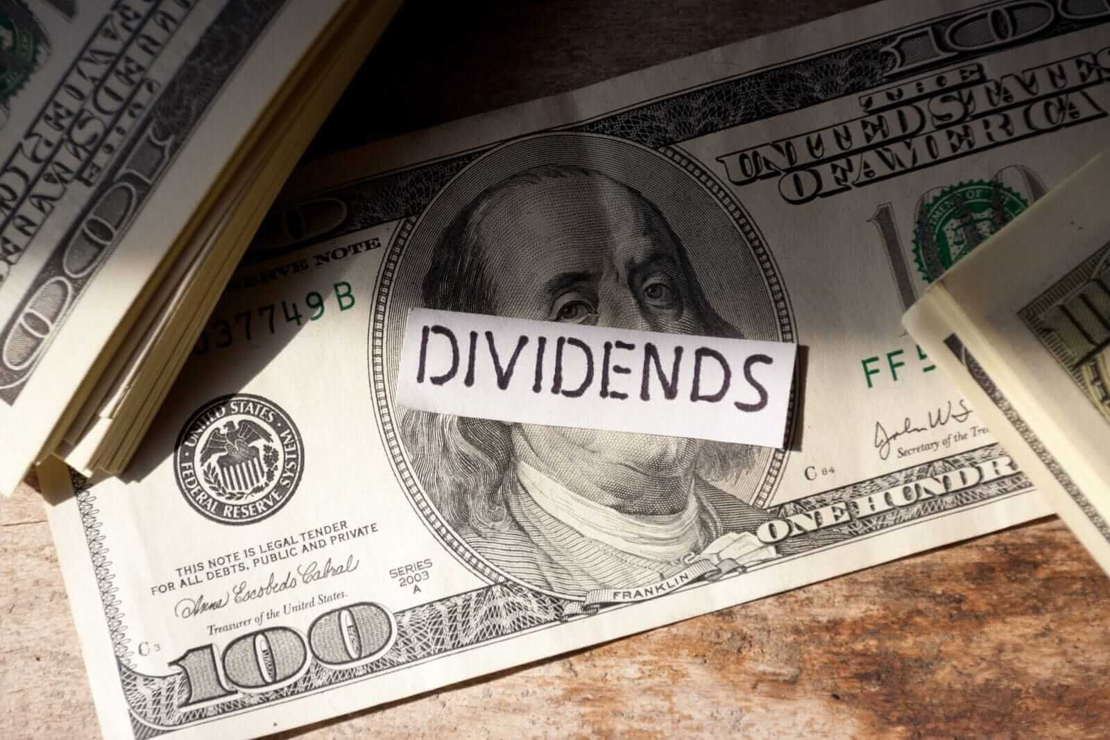 The Great American Payout: Analyzing Dividend Aristocrats for a Reliable Income Stream